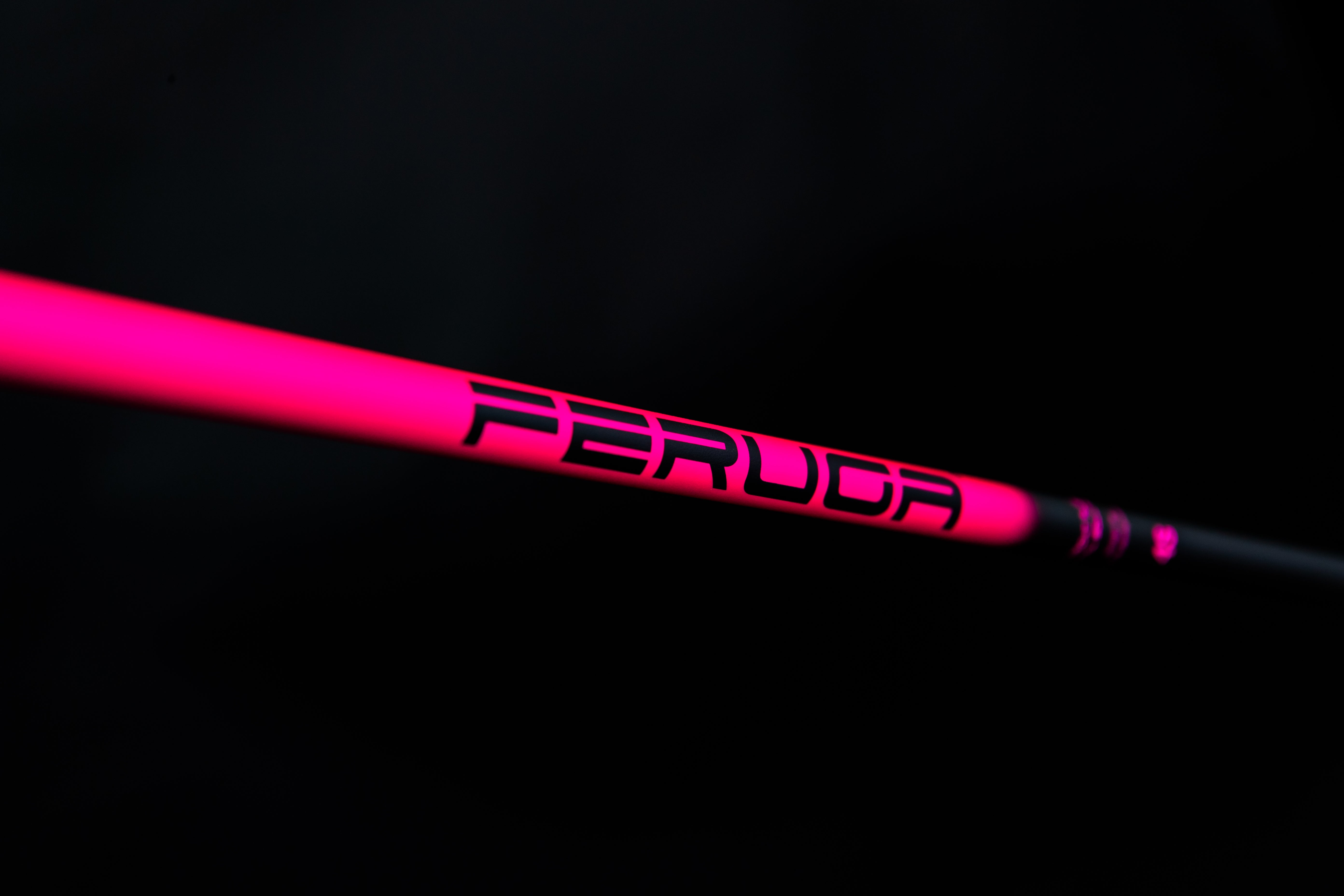 Feruga TSS Pink Wood Shafts Limited Release with Tip & Grip